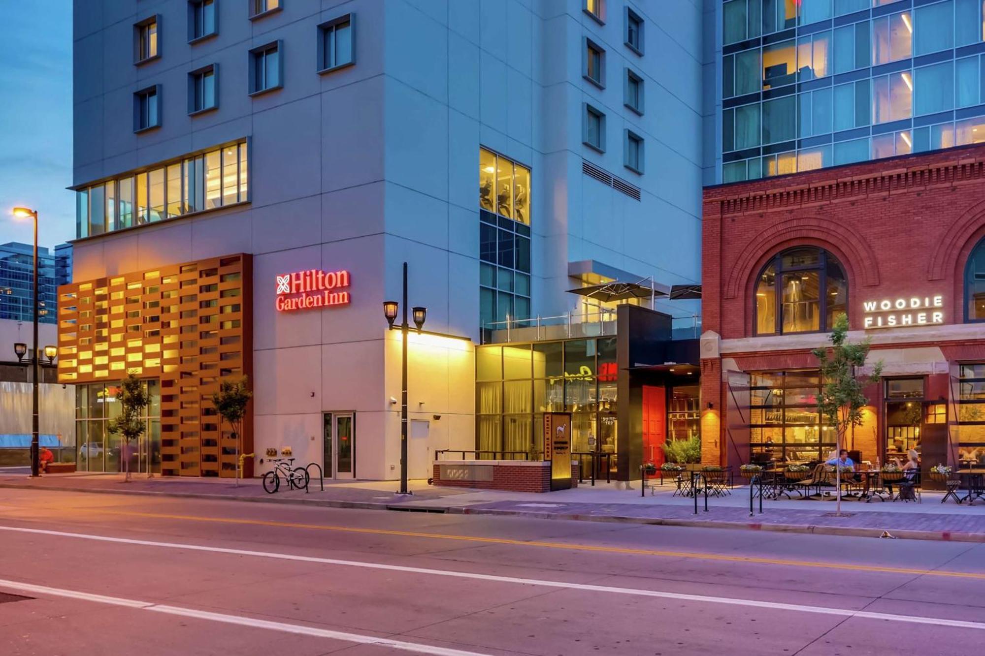 Hilton Garden Inn Denver Union Station Exterior photo